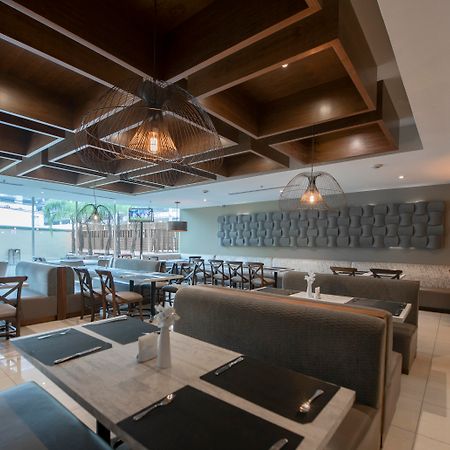Antaris Galerias Hotel Monterrey Buitenkant foto