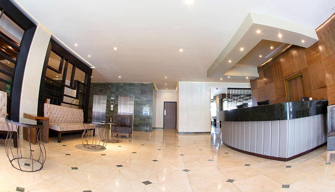 Antaris Galerias Hotel Monterrey Buitenkant foto